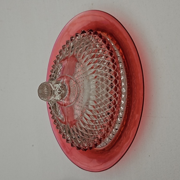 VINTAGE INDIANA GLASS DIAMOND POINT RUBY FLASH COVERED BUTTER DISH - Picture 2 of 4